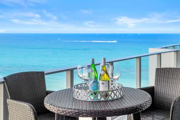 Airbnb Luxe at Amrit I 12th-Floor Ocean Views,Spa & Beach - Image 1