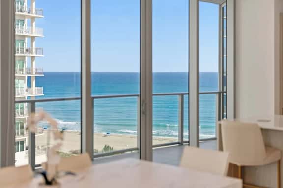 Luxury 2BR 2.5BA Oceanview Condo @ Amrit Resort - Image 1