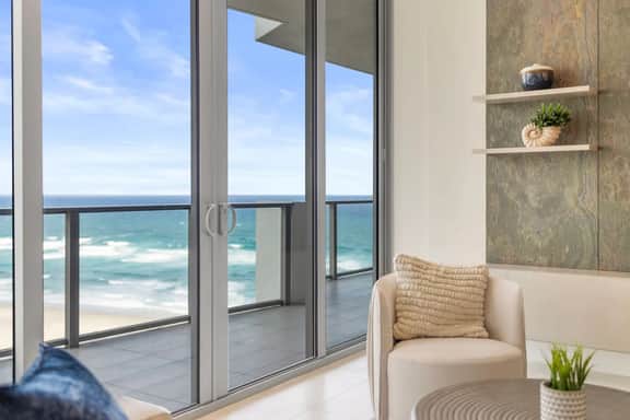Luxe 2BR 2.5BA Ocean View Condo in Amrit Resort - Image 2