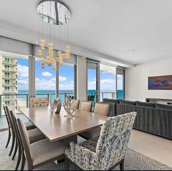 Airbnb Luxe at Amrit I 12th-Floor Ocean Views,Spa & Beach - Image 2