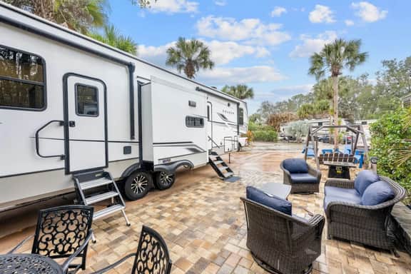 Camper/Rv in Lake Wales 2 Bedrooms. 3 Beds. 2 bath - Image 5